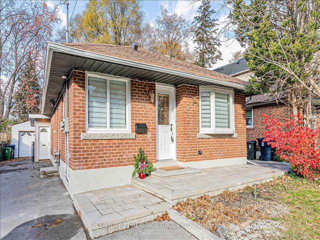 58 Nipigon Ave