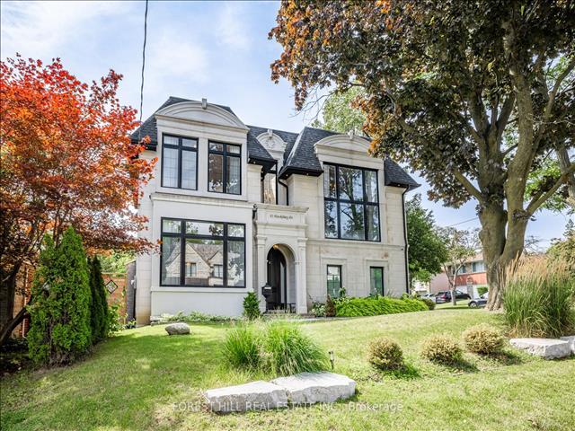 61 Hawksbury Dr