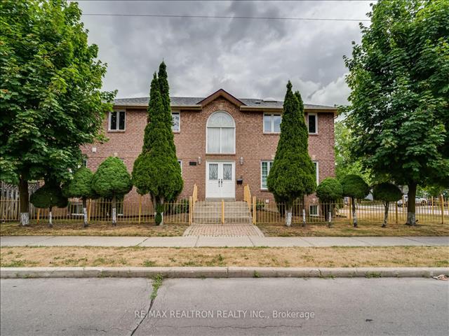 325 Wilfred Ave