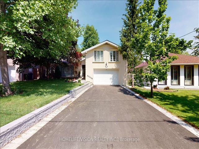 12 Flaremore Cres