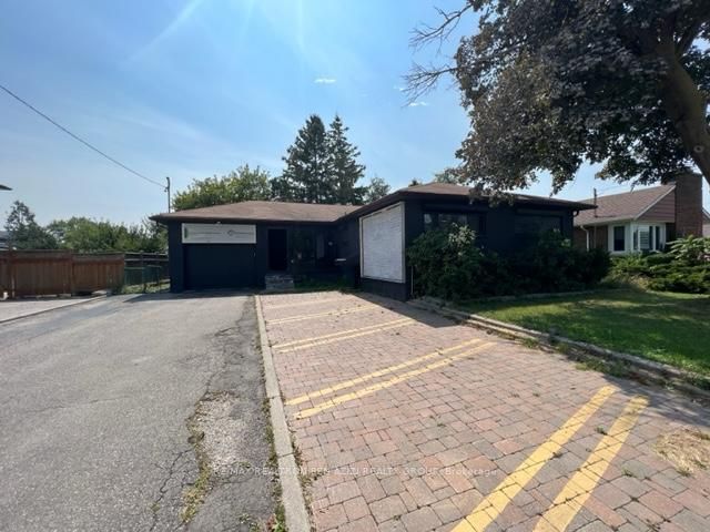 277 Finch Ave W