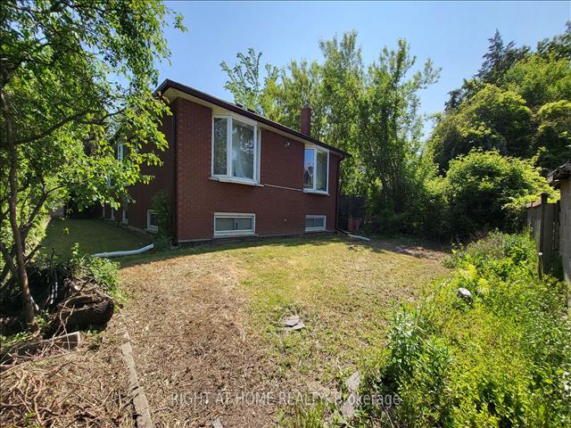 92 Harlandale Ave
