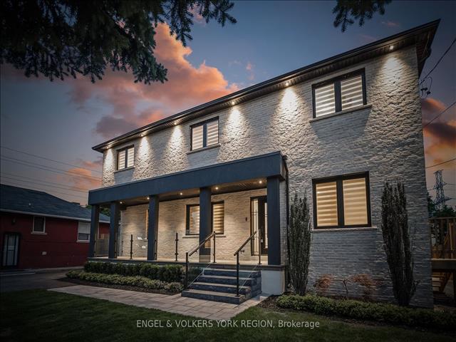 95 Risebrough Ave