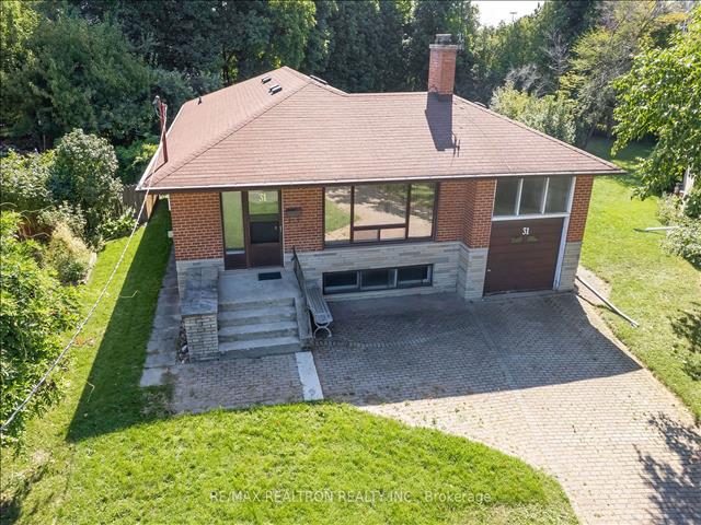 31 Bowerbank Dr