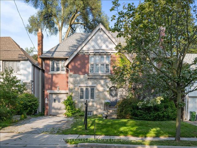 597 Spadina Rd