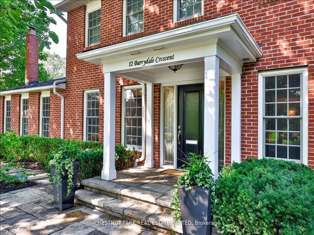 12 Barrydale Cres