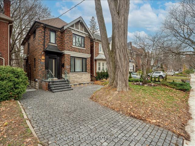 293 Chaplin Cres