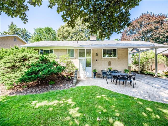 6 Thorn Lane