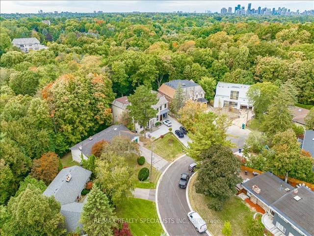 15 Artinger Crt