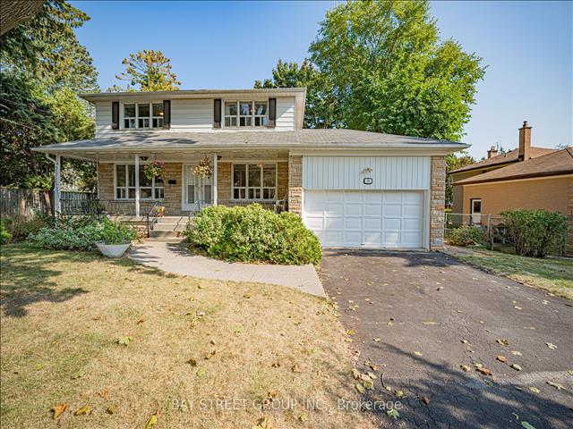 15 Allenwood Cres