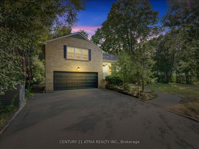 129 John St